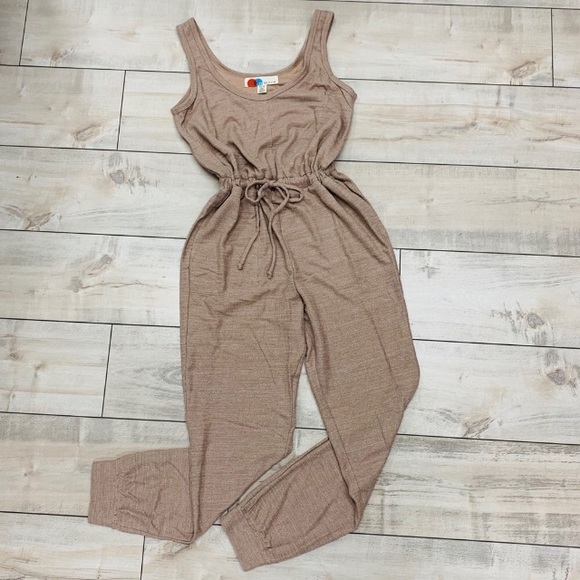 Free People Pants - FREE PEOPLE tigereye beige knit BiCoastal romper